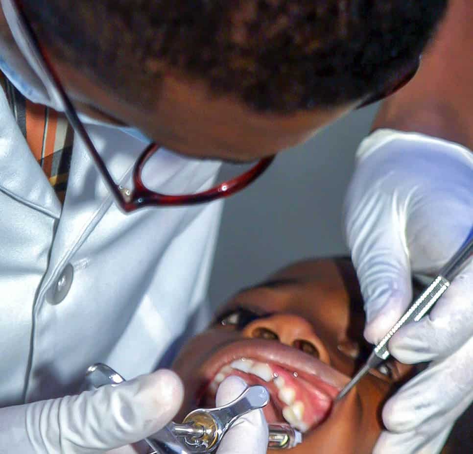 Fast and effective 1-hour teeth whitening service for instant results Brighton